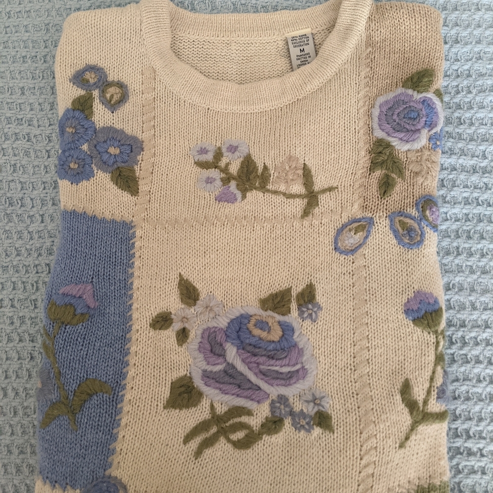 RAMIE-COTTON hand embroidered sweater